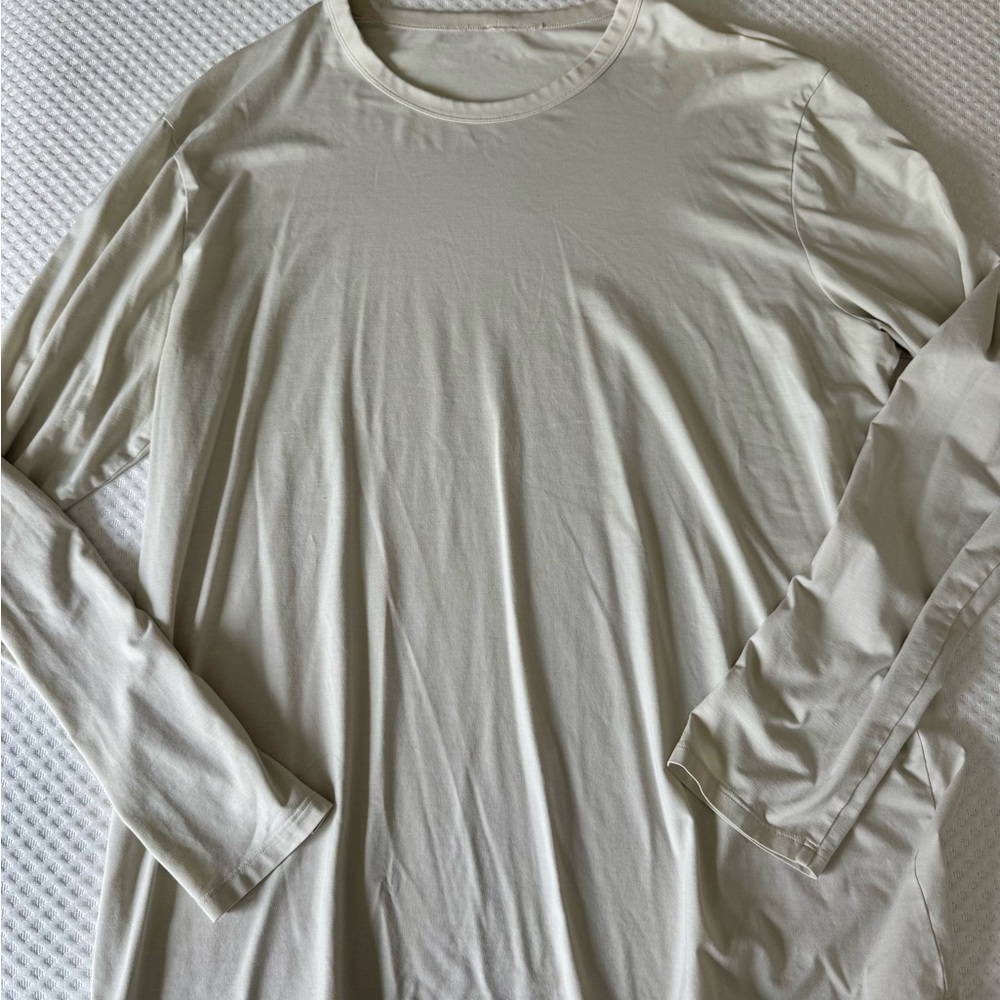 Lululemon Men's off white Long Sleeve Shirt